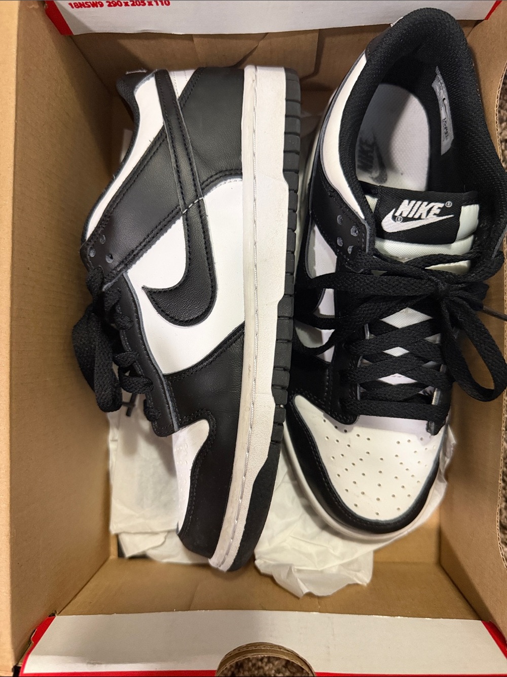 Like new Nike Dunks white/black